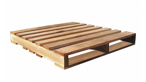 WOODEN PALLETS