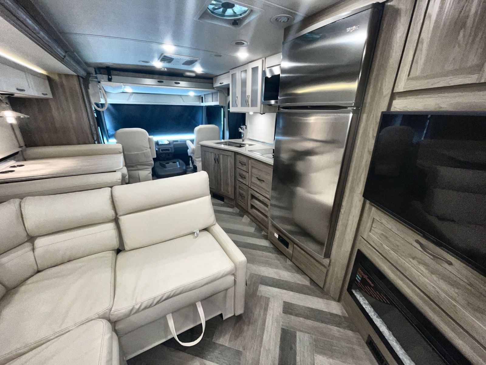 New 2023 Winnebago Adventurer 35F