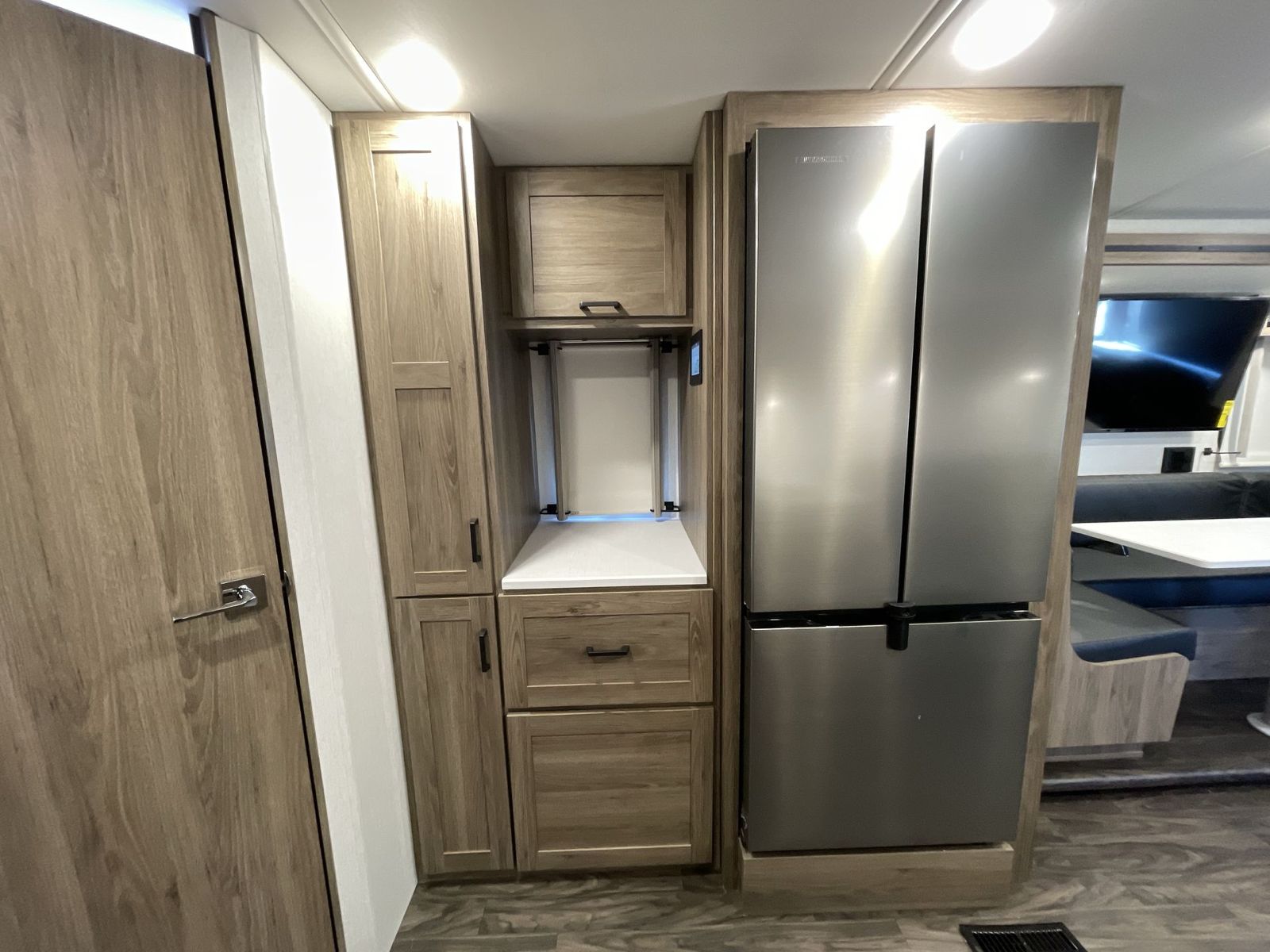 New 2024 Winnebago Vista 34R