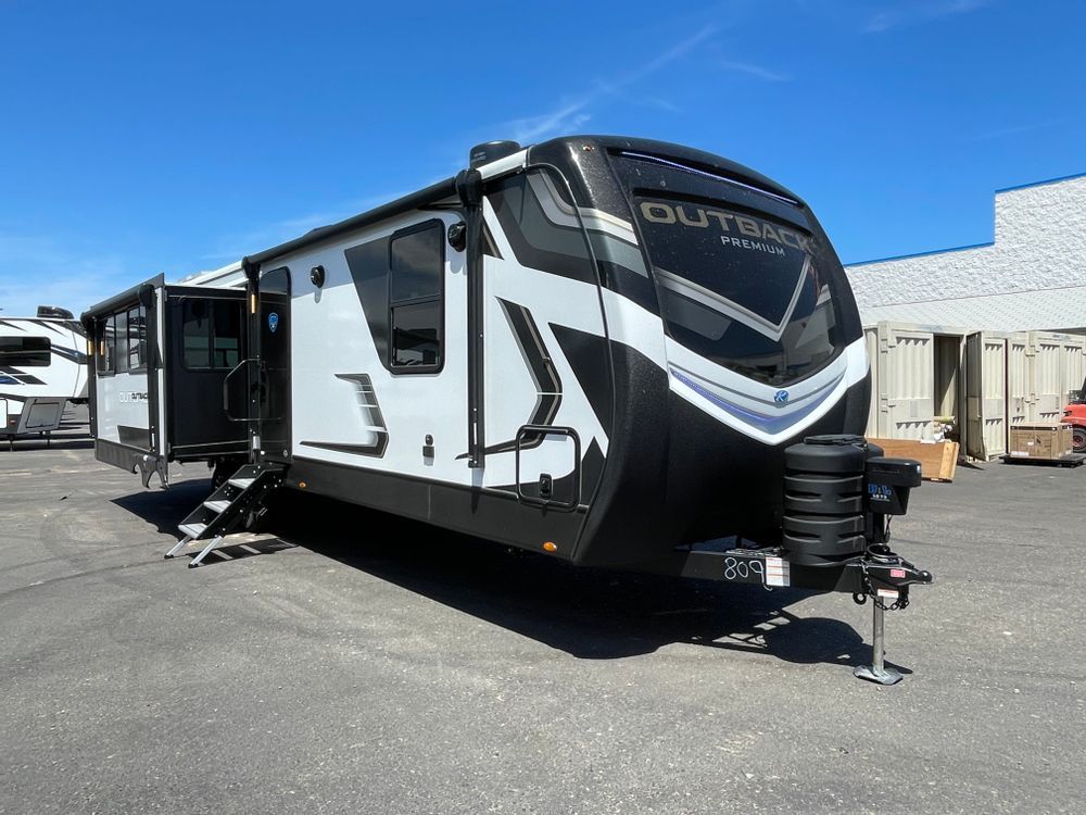 New 2025 keystone outback 328rl for sale